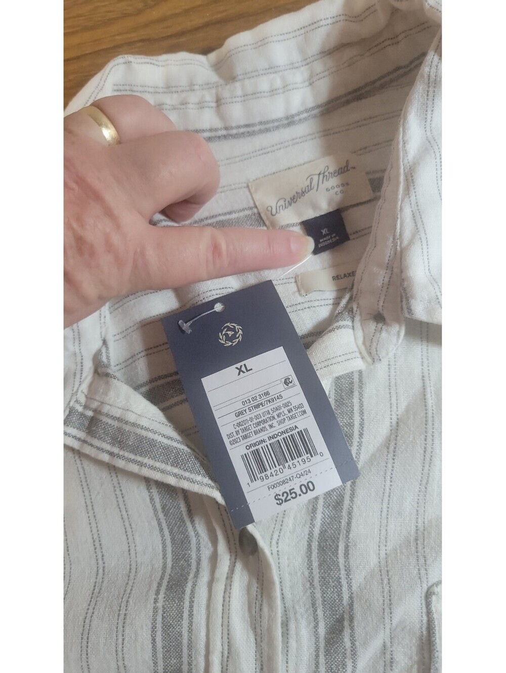 Universal Thread Relaxed Fit Striped Button-Up Shirt XL - Picture 3 of 6